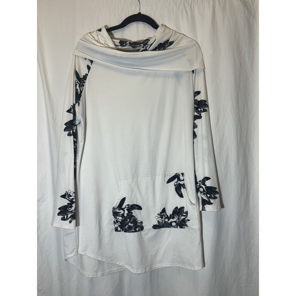 Eldridge long‎ sleeve white Tunic shirt with Black Roses. XL E24